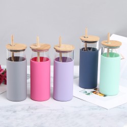 Creative new high-borosilicate single-walled glass mugs, stylish men's and women's bamboo lids, straw mugs with silicone sleeves, wholesale