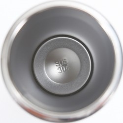 New 304 stainless steel vacuum thermos with handle and bamboo lid, double-layer vacuum space flask, outdoor sports hiking kettle, wholesale