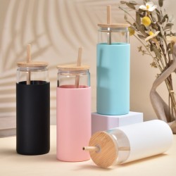 Foreign trade straw cup, bamboo lid glass, eco-friendly bamboo straw, insulated and scald-resistant silicone sleeve, single-wall borosilicate water bottle
