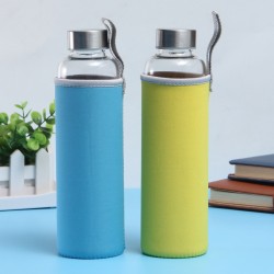 In stock: High-silicon boron single-wall glass, insulated neoprene cloth-covered, transparent water cup, portable gift for export.